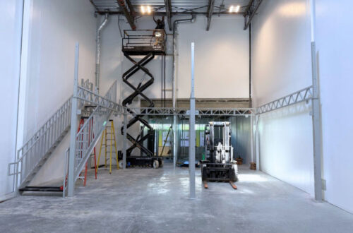Hi-Cube-Storage-Aerospace-Case-Study-Langley-BC-4 Structural steel mezzanine to optimize vertical storage space in a Langley, B.C. aerospace warehouse
